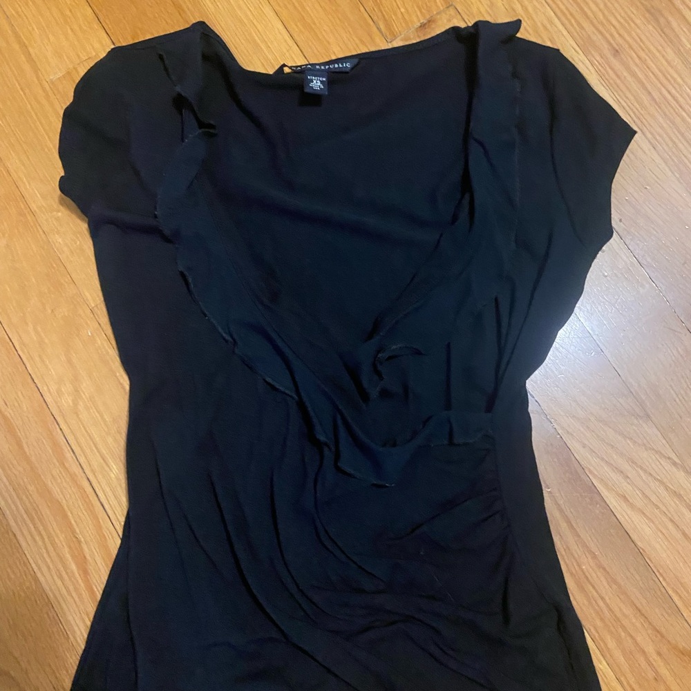 Women black v neck top